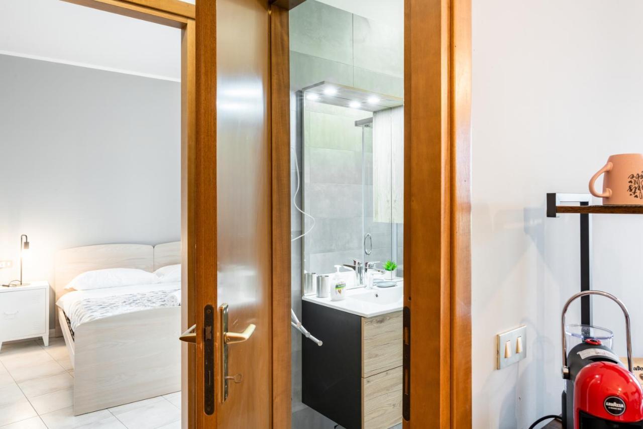 Апартаменты Luni Mare Modern Balcony Flat Маринелла-ди-Сарцана Экстерьер фото